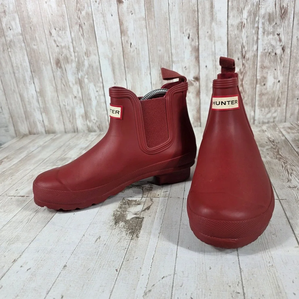 Hunter Original Chelsea Matte Red Waterproof Rain Boots Womens Size 6 US 4 UK